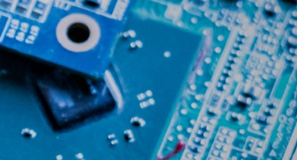 ?？抵悄茏x碼器/工業相機助力PCB板不良品檢測
